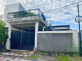Dijual Rumah / Gudang Tambak Medokan Ayu