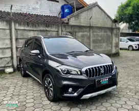 CASH  SUZUKI SX4 SCross A/T 2022 (Pemakaian 2023) - Granite Grey