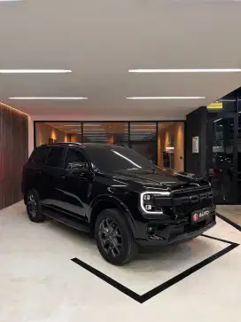 Ford Everest Titanium 4x4 Diesel AT 2024 Hitam B8889AMG Km13rb