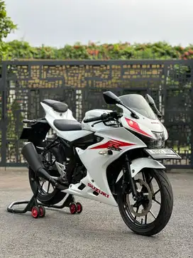Suzuki GSX 150R 2017