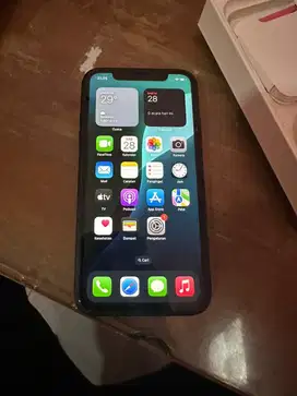 Iphone 11 64GB IBOX second mulus warna hitam