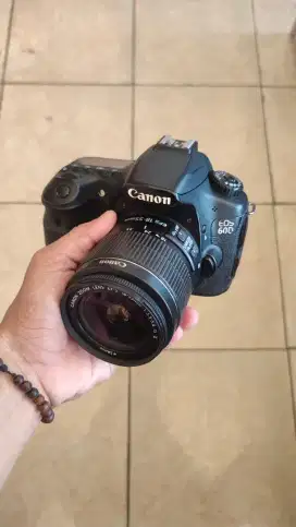 CANON SEMI PRO 60D LENSA KIT 18 55MM MURAH!!!