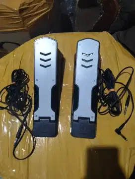 Pedal KU 100 dan HH40 plus kabel jack