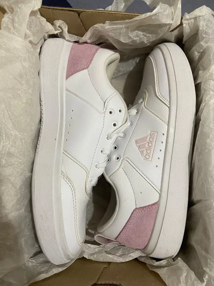 Sepatu adidas ori (preloved)