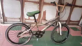 Sepeda BMX uk20 rem pakem ban tebal semua siap pakai