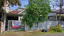Dijual cepat rumah tinggal 4 kamar tidur 2 kamar mandi