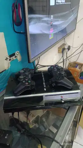 PS3 fat seri terbaik di kelas nya cechl hardisk 500gb
