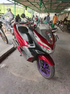 HONDA PCX 2018 MERAH