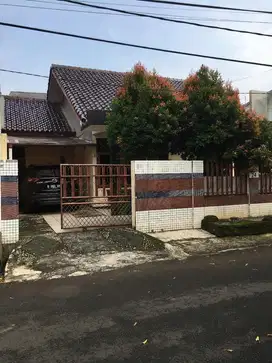 Dijual Rumah Larangan Indah