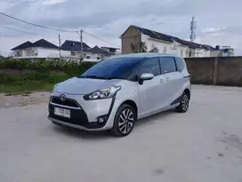Toyota Sienta V 1.5 metic 2016 kredit Mobil bekas murah