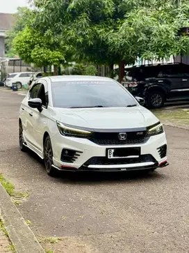 (Cash) City Rs Hatchback at 2022/2023 putih km 27rb dp 5jt kredit