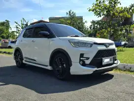 Toyota Raize 1.0T S CVT, Two Tone 2024 Auto Matic