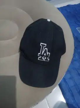 Jual topi masih bagus