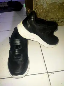 Sepatu sekolah PRO ATT