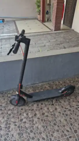 Skuter listrik bekas