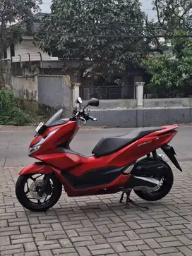 HONDA PCX 160 CBS CASH MURAH DAN BISA KREDIT