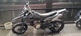 Yamaha WR155 Supermoto
