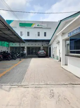 Disewakan Ruko 3 pintu lokasi strategis pinggir jalan Medan-Binjai