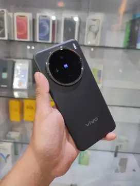 Vivo X200 5G 12/256 pemakaian singkat garansi panjang. TT juga bisa