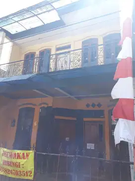 Dijual Rumah Jalan Kuningan Antapani 90 meter 2,5 lantai