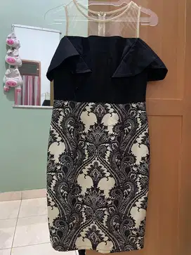 Dress wanita hitam motif batik