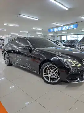 Dicari admin marketing untuk showroom mobil