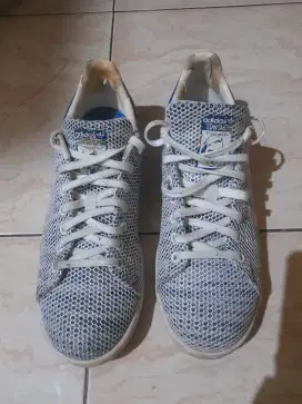Sepatu second adidas stand smith mesh