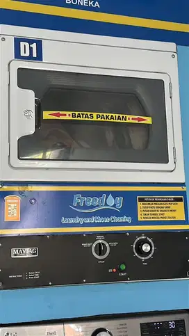 Operator Seterika Uap