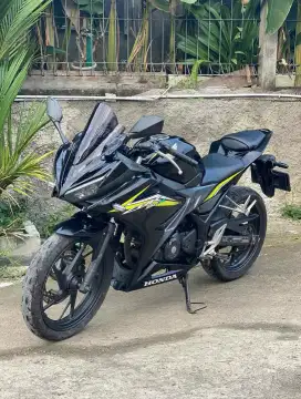 Honda CBR 150 2016