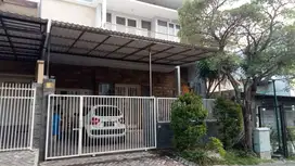 Jual rumah best deal Citraland TPR Surabaya murah!