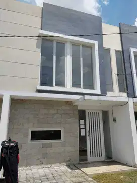 Jual rumah Juanda nol jalan raya selangkah ke bandara