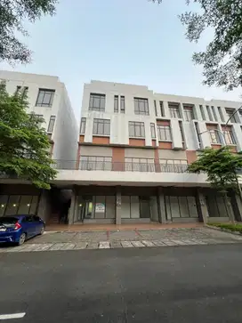 Ruko strategis siap pakai dala kawasan bisnis dan indsutri. MM2100