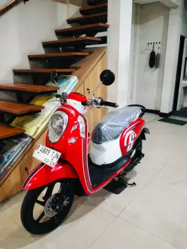 Bissmillah dijual motor Honda Scoopy sporty 2016 istimewa