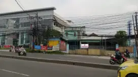Di Sewakan Gudang/Ruko berikut Rumah/Mess Karyawan di jl. Raya Pantura