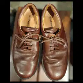 sepatu kulit hush puppies size 42