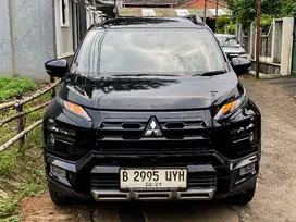 Xpander Cross Premium Package AT 2023 Hitam DP 14jt Kredit Like New!