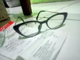 Kacamata bekas like new (bisa nego ya)