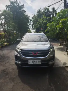 Almaz 1,5 L turbo Lux CVT 5 seat warna aurora silver
