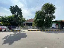 Jual Cepat Rumah Pinggir Jalan Cocok untuk usaha Harga BU