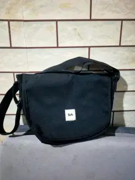 SlingBag SCH Medium Size Preloved
