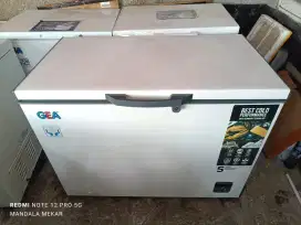 Gea frezeer box 330 liter ori mulus