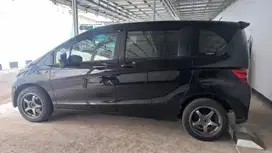 Honda Freed 2010 Bensin