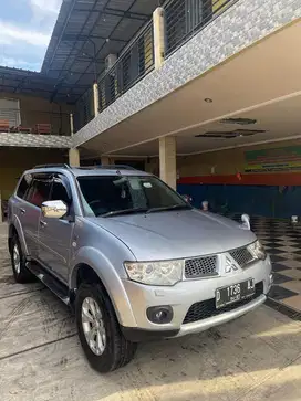 Mitsubishi Pajero Sport Dakar 2011 Diesel AT istimewah