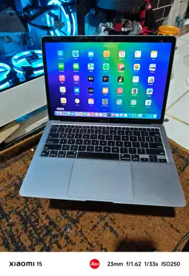 MacBook Air M1 8/256Gb Normal Siap Pakai