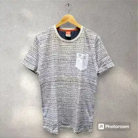 Kaos Nike Motif Abstrak Original!
