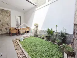 Rumah asri siap pakai di parakan sayap batununggal bandung
