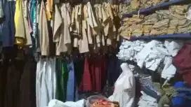 Baju seragam sekolah
