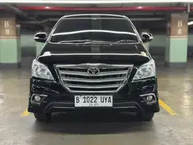 KIJANG INNOVA 2.0 V LUXURY 2014 (MINT CONDITION!)