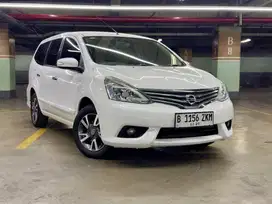 GRAND LIVINA 1.5 XV AT 2018 ( PUTIH )