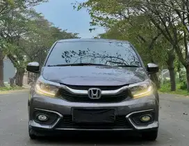 [KM 62rb] Brio 1.2 E CVT 2021 Perfect Condition